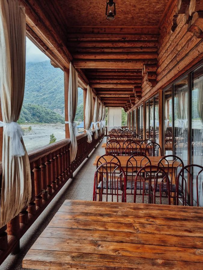 Hotel Chveneburi Machakhlispiri エクステリア 写真