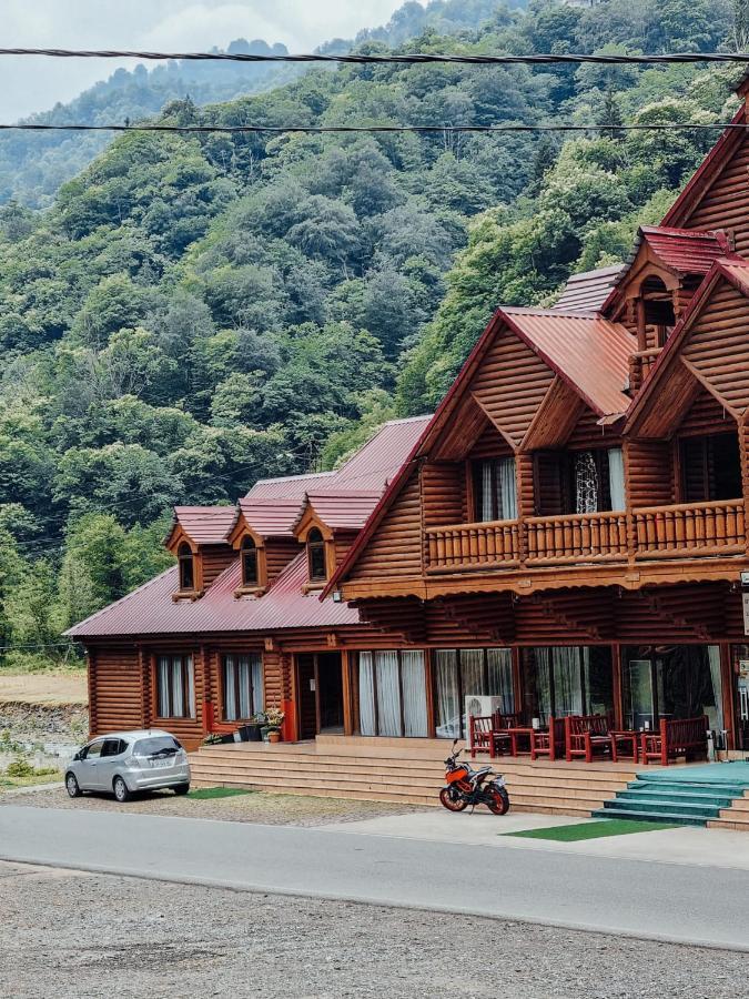 Hotel Chveneburi Machakhlispiri エクステリア 写真